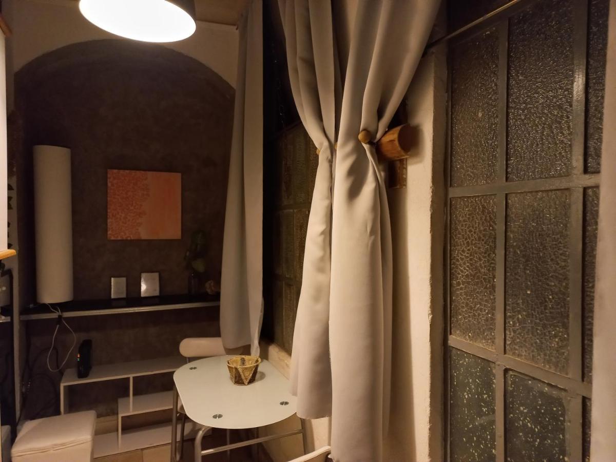 Mendoza 3 Dormitorios Con Balcones Y Alem Chic Monoambiente Y Mendoza Estudio Para 1 3 Apartamentos Екстериор снимка