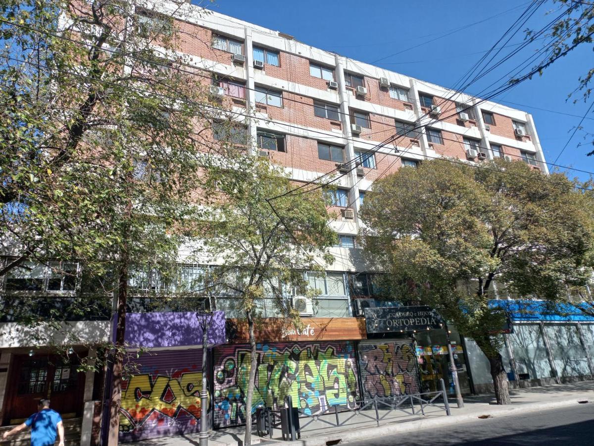 Mendoza 3 Dormitorios Con Balcones Y Alem Chic Monoambiente Y Mendoza Estudio Para 1 3 Apartamentos Екстериор снимка