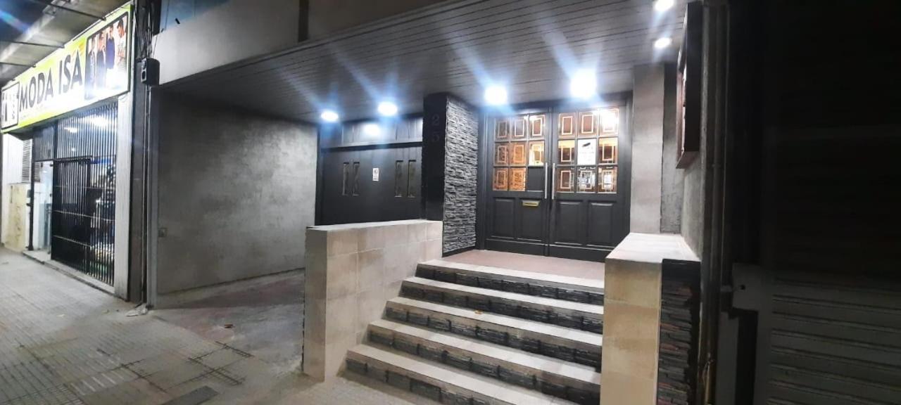 Mendoza 3 Dormitorios Con Balcones Y Alem Chic Monoambiente Y Mendoza Estudio Para 1 3 Apartamentos Екстериор снимка